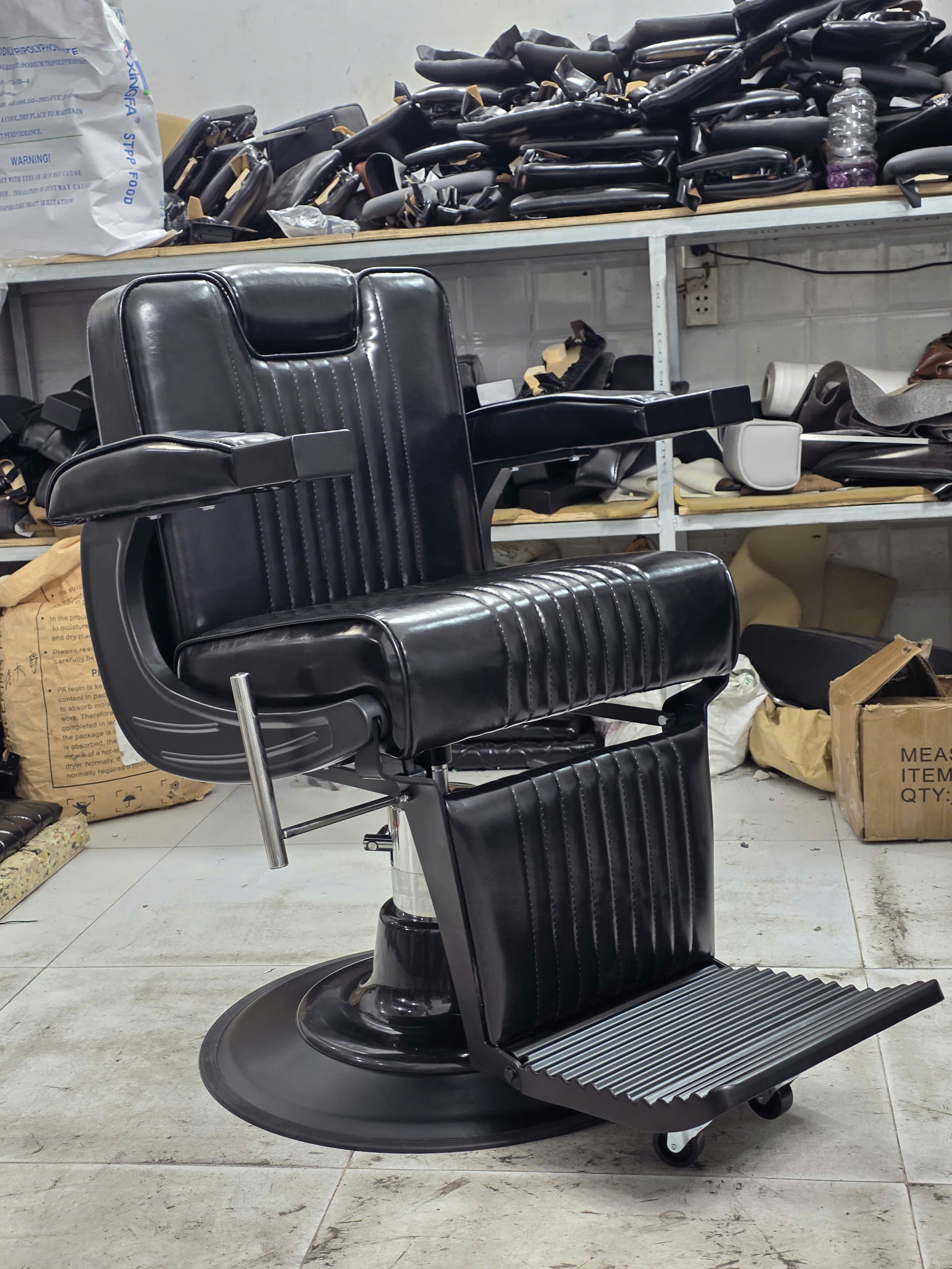 Ghế cắt tóc nam chữ C loại 1 - Bơm hơi ty lớn