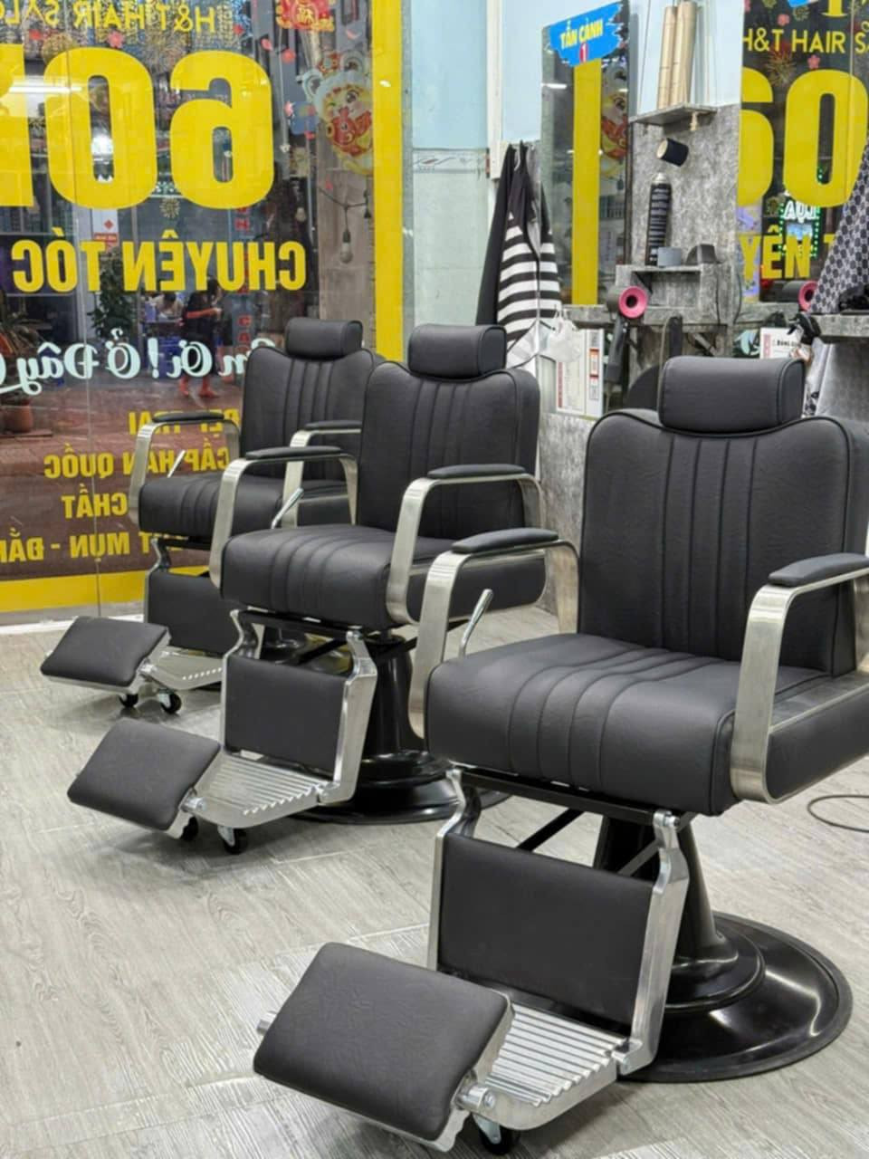 Ảnh từ tiệm gửi về