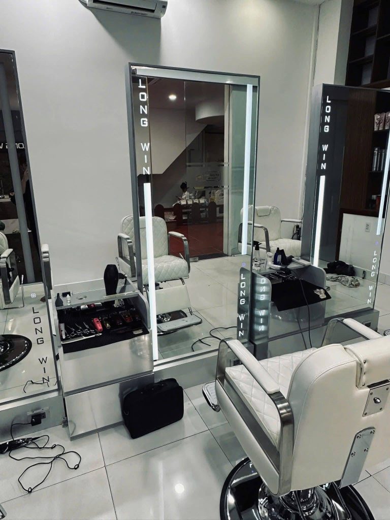 LONG WIN BARBER SHOP